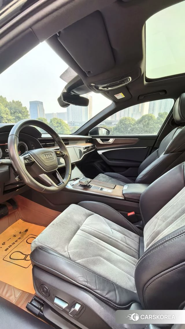 Audi A6L 2022 Черный из Китая, фото 4