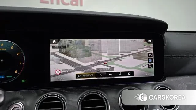 Mercedes-Benz E-Class W213 2022 Белый из Кореи, фото 4