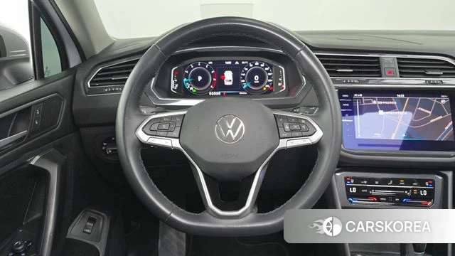 Volkswagen Tiguan Allspace 2022 Белый из Кореи, фото 4