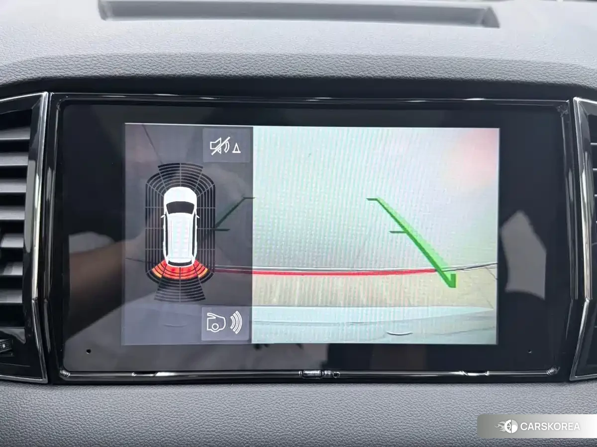 Skoda Karoq 2024 Белый из Китая, фото 4
