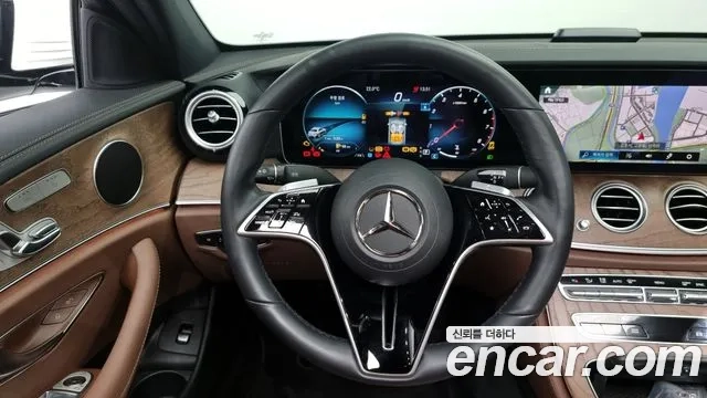 Mercedes-Benz E-Class W213 2022 Белый из Кореи, фото 4