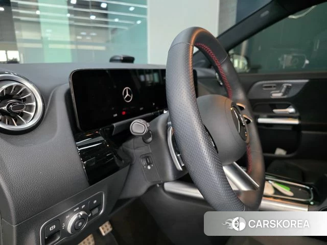 Mercedes-Benz GLA - Class H247 2024 Белый из Кореи, фото 4
