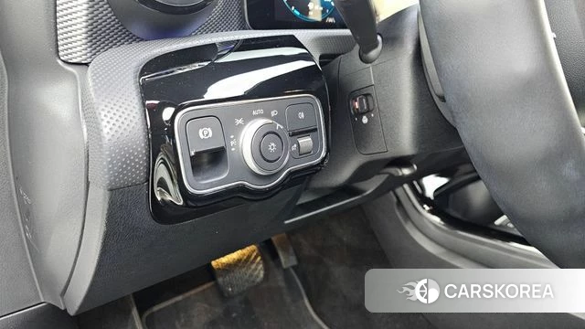 Mercedes-Benz A-Class W177 2022 Белый из Кореи, фото 4