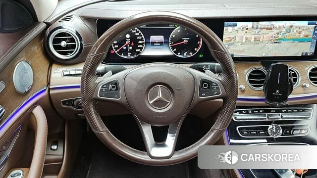 Mercedes-Benz E-Class W213 2018 Серый из Кореи, фото 4