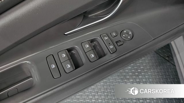 Hyundai Avante (CN7) 2023 Серебристо-серый из Кореи, фото 4