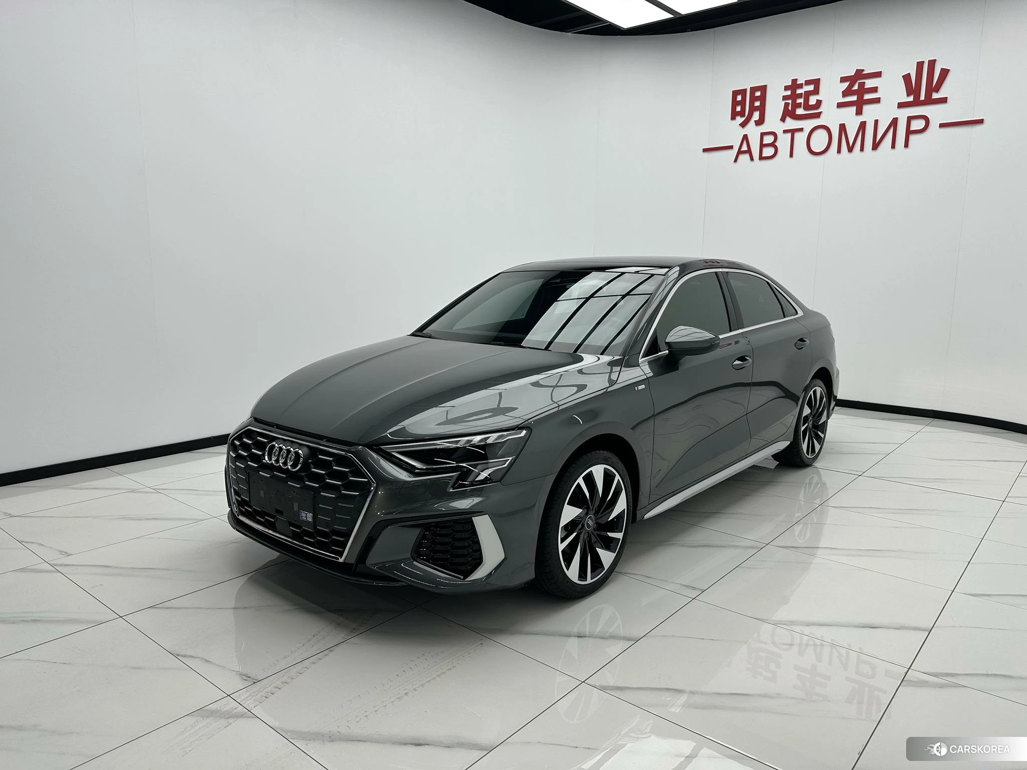 Audi A3 2023 Темно-серый из Китая, фото 4