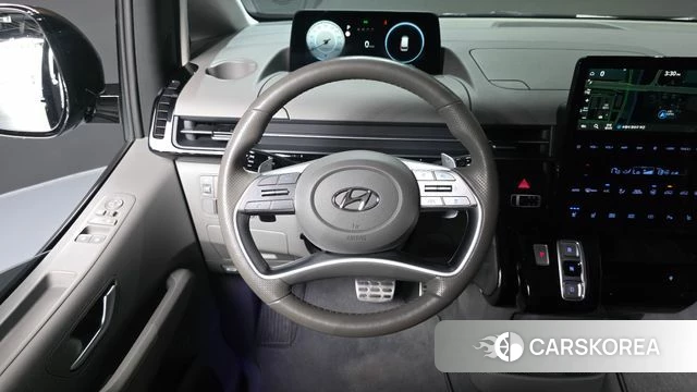 Hyundai Staria 2023 Черный из Кореи, фото 4