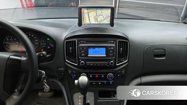 Hyundai Grand Starex 2018 Белый из Кореи, фото 4