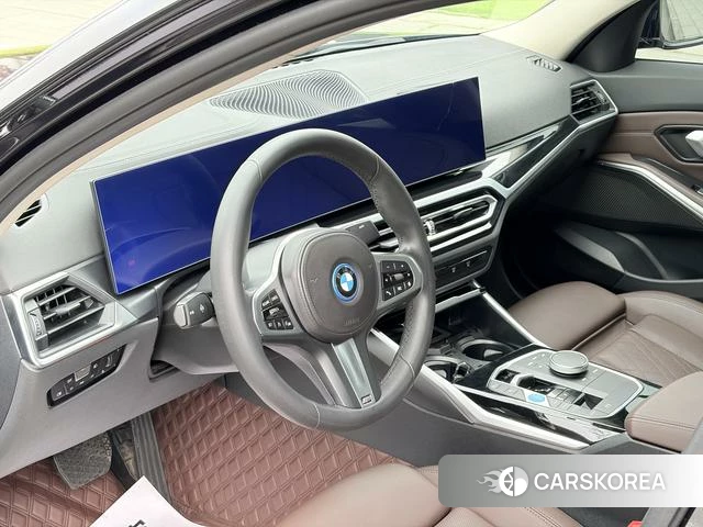 BMW i3 2023 Черный из Китая, фото 4