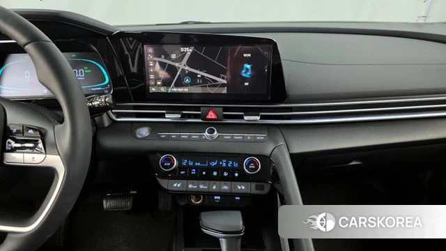 Hyundai The New Avante Hybrid (CN7) 2025 Белый из Кореи, фото 4