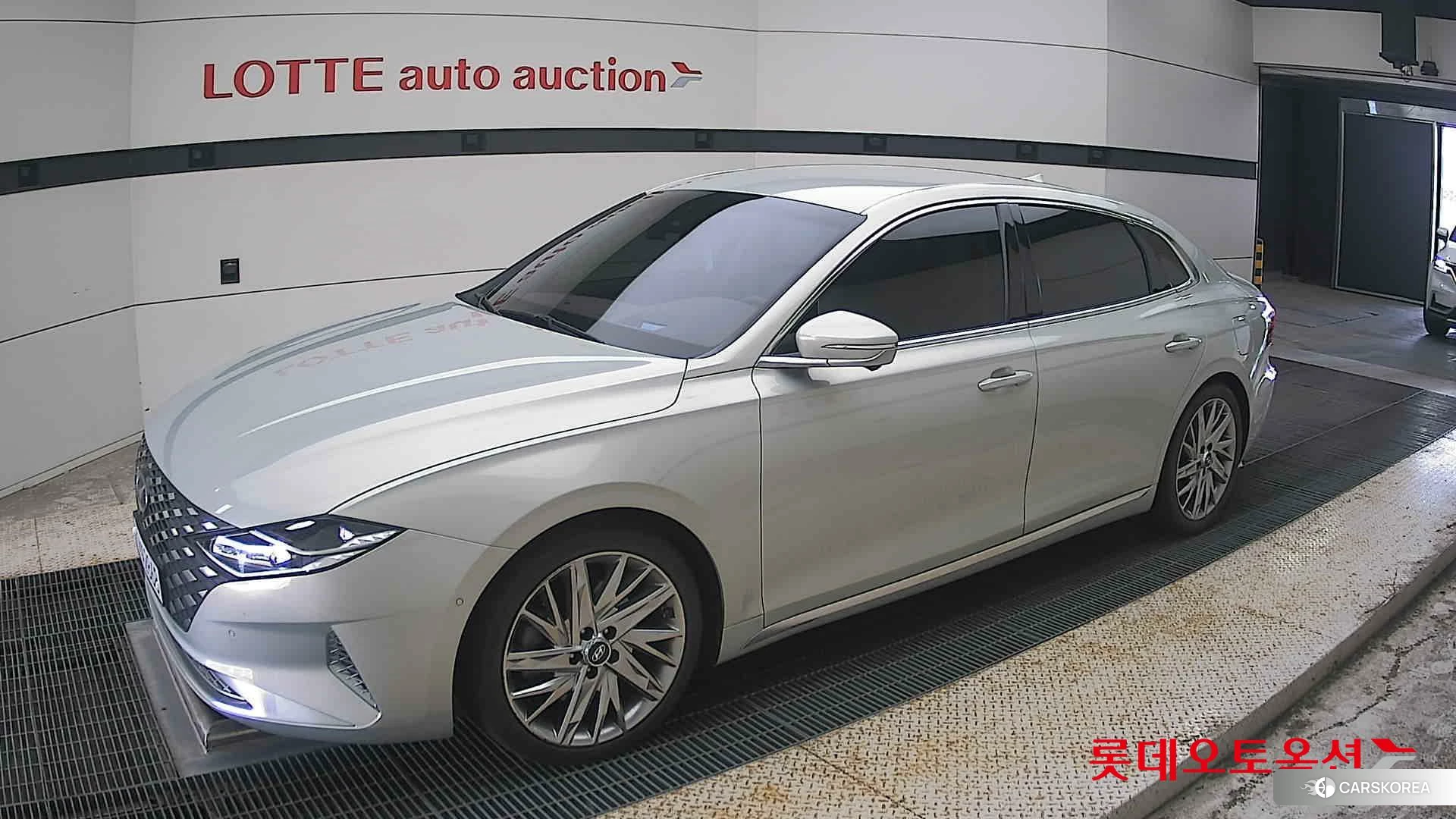 Hyundai Grandeur 2020 Glowingsilver из Кореи, фото 4