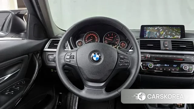 BMW 3 Series (F30) 2018 Белый из Кореи, фото 4