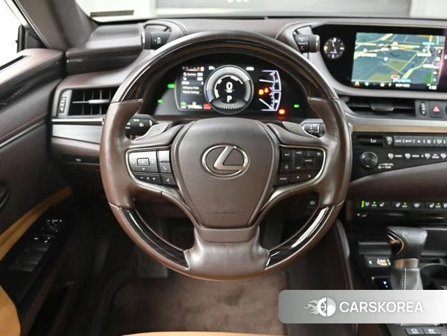 Lexus ES300h 7th generation 2019 Серебристо-серый из Кореи, фото 4
