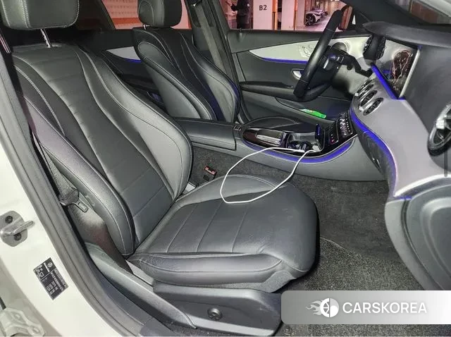 Mercedes-Benz E-Class W213 2020 Белый из Кореи, фото 4