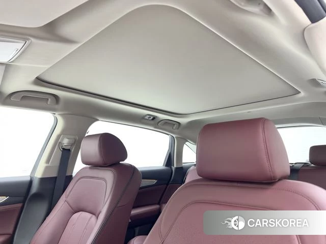 Honda Crown Road 2024 Серебристо-серый из Китая, фото 4