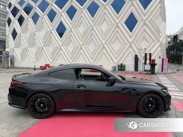 BMW M4 2025 Черный из Китая, фото 4