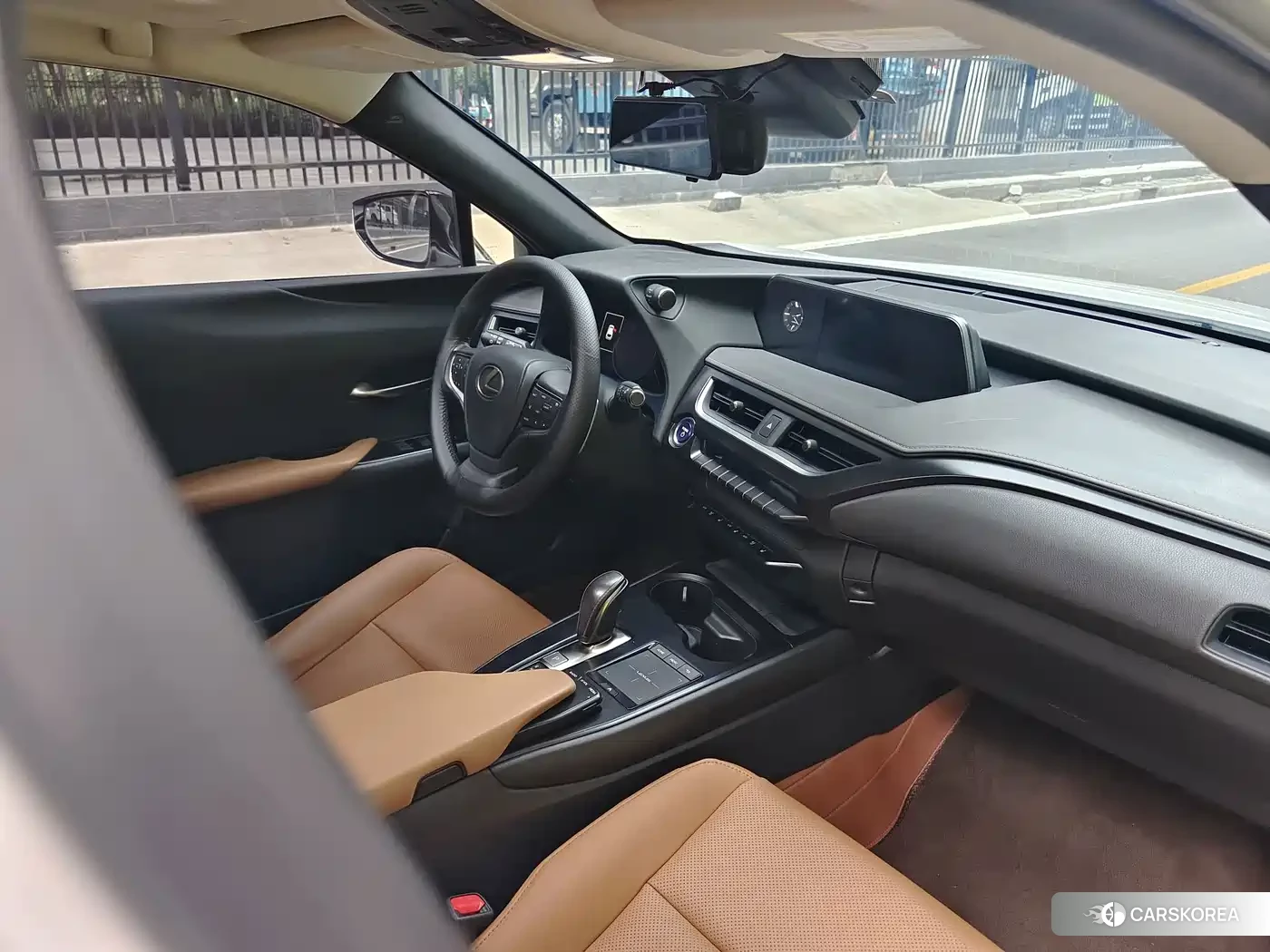 Lexus UX 2023 Белый из Китая, фото 4