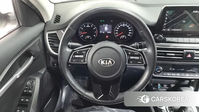 Kia Seltos 2021 Белый из Кореи, фото 4