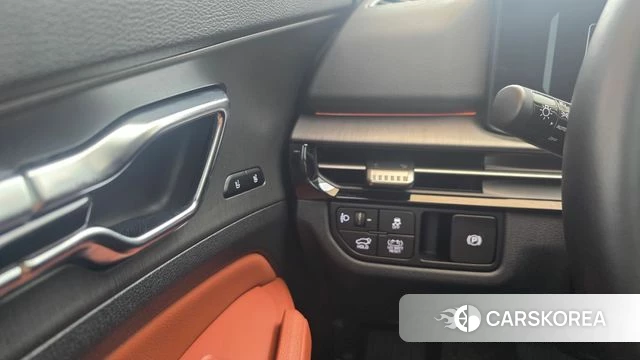 Kia The New Sportage 5th Generation Hybrid 2025 Белый из Кореи, фото 4