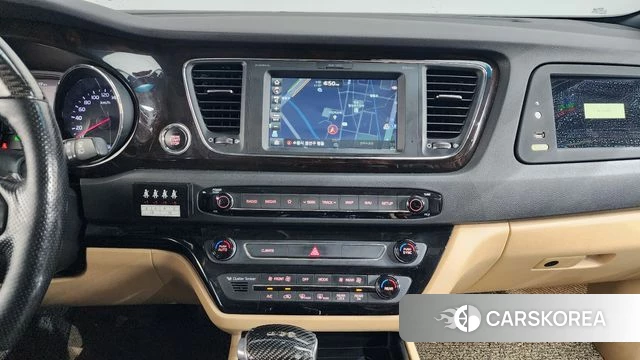 Kia The New Carnival 2019 Белый из Кореи, фото 4