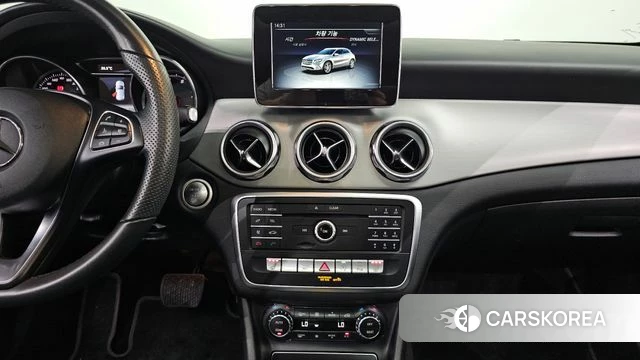 Mercedes-Benz GLA-Class X156 2019 Белый из Кореи, фото 4