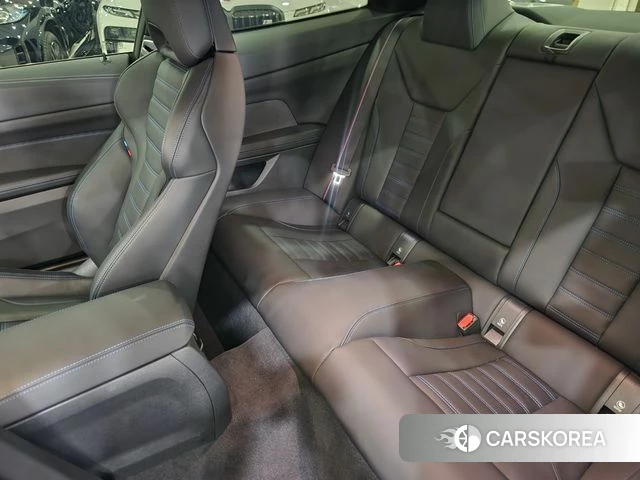 BMW 4 Series (G22) 2025 Цвет галактики из Кореи, фото 4