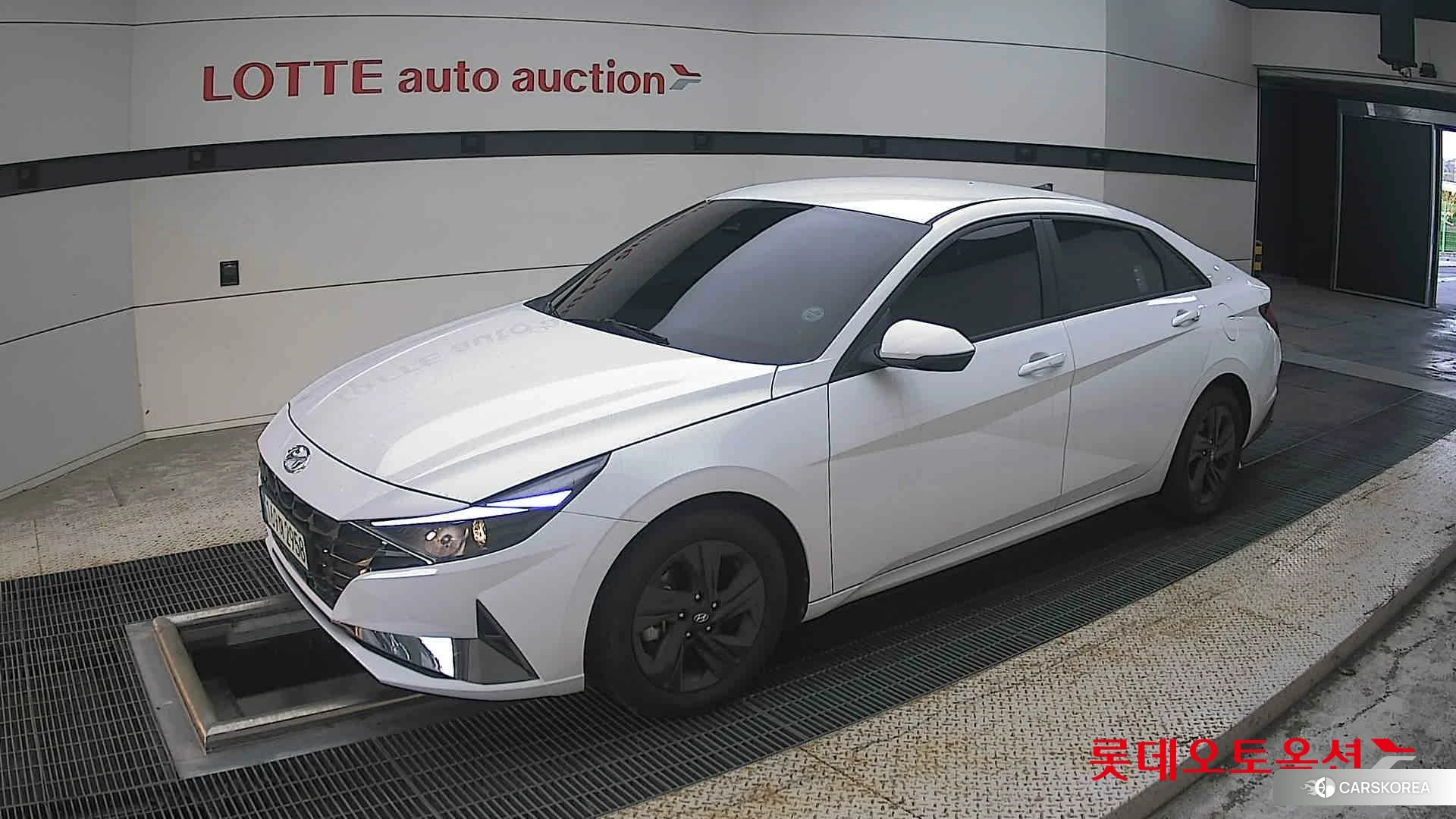 Hyundai Avante Hybrid 2023 Polar White из Кореи, фото 4