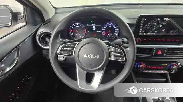 Kia The New K3 2nd generation 2022 Белый из Кореи, фото 4