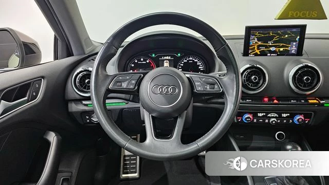 Audi New A3 2018 Темно-зеленый из Кореи, фото 4