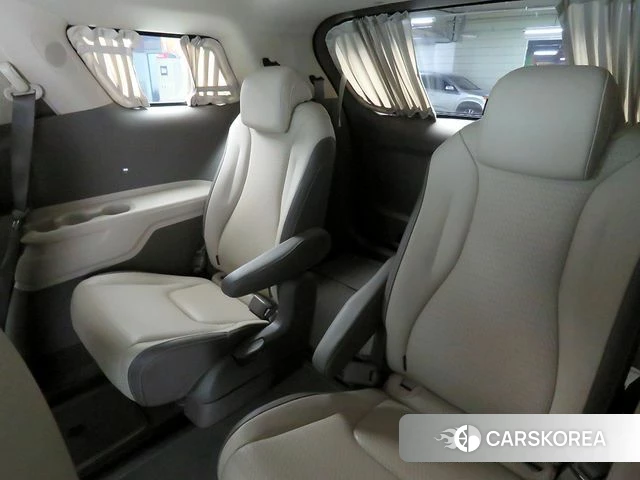 Kia Carnival 4th generation 2023 Белый из Кореи, фото 4