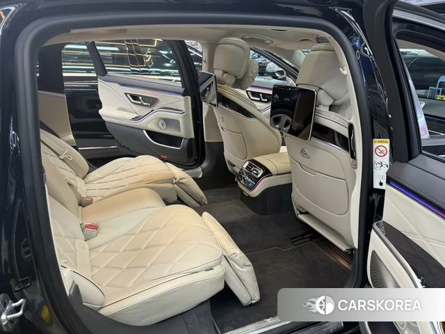 Mercedes-Benz Maybach S-class 2025 Черный из Китая, фото 4