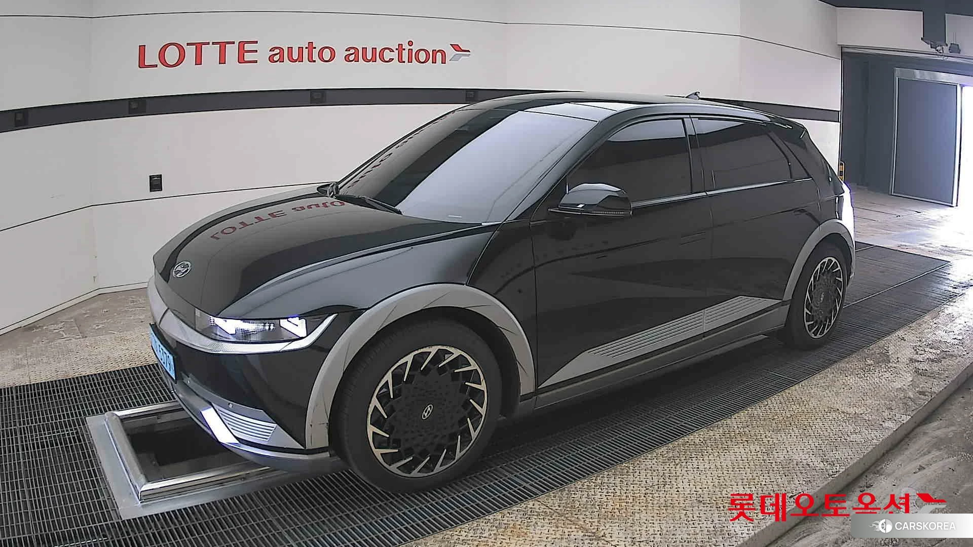 Hyundai IONIQ 5 2022 Phantom Black Pearl из Кореи, фото 4