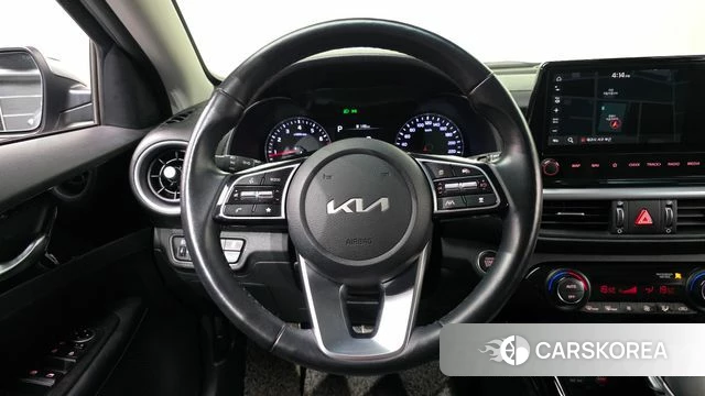 Kia The New K3 2nd generation 2023 Серебристо-серый из Кореи, фото 4