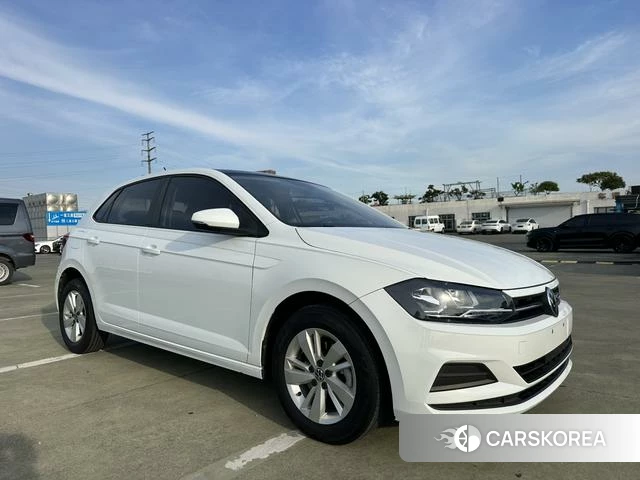 Volkswagen Polo 2023 Белый из Китая, фото 4