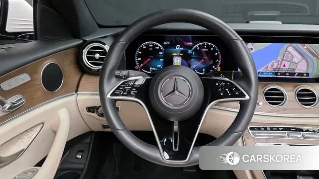 Mercedes-Benz E-Class W213 2022 Белый из Кореи, фото 4