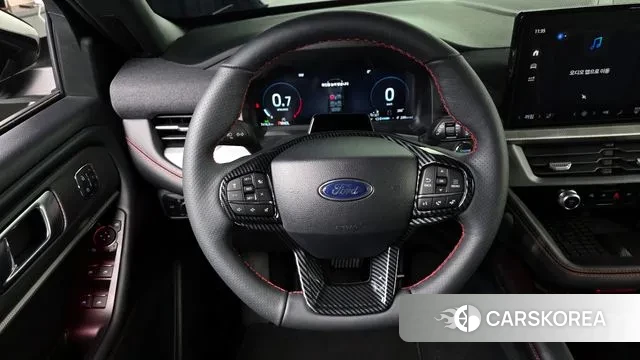 Ford Explorer 6th Generation 2025 Черный из Кореи, фото 4