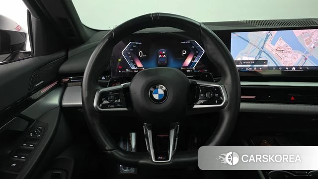 BMW 5 Series (G60) 2023 Серый из Кореи, фото 4