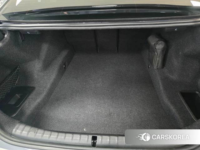 BMW 5 Series (G30) 2023 Серый из Кореи, фото 4
