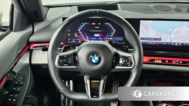 BMW 5 Series (G60) 2024 Белый из Кореи, фото 4