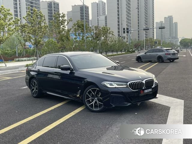 BMW 5 series 2022 Черный из Китая, фото 4