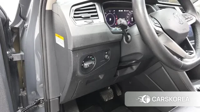 Volkswagen Tiguan second Generation 2021 Серый из Кореи, фото 4