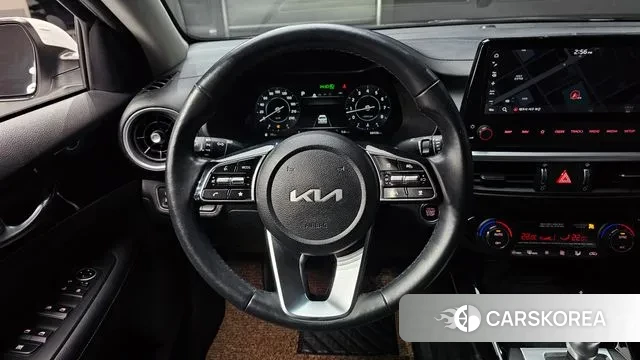 Kia The New K3 2nd generation 2021 Белый из Кореи, фото 4