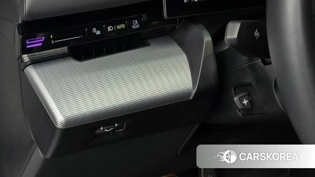 BMW 5 Series (G60) 2024 Белый из Кореи, фото 4