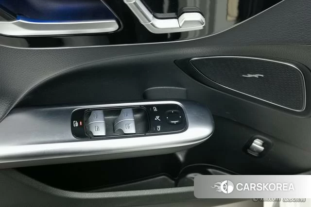 Mercedes-Benz Class C 2023 Белый из Китая, фото 4