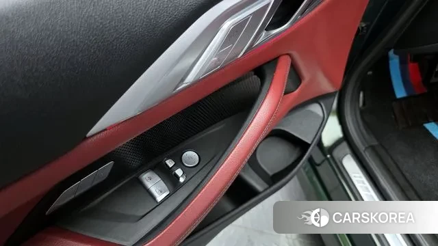 BMW 4 Series (G22) 2022 Темно-зеленый из Кореи, фото 4