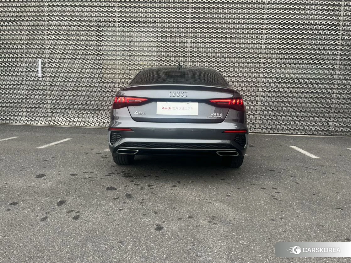 Audi A3 2023 Темно-серый из Китая, фото 4