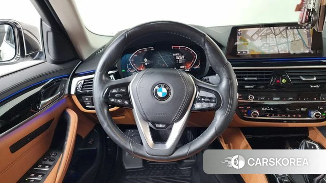 BMW 5 Series (G30) 2020 Белый из Кореи, фото 4