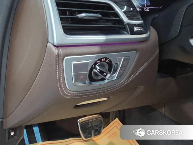 BMW 7 Series (G11) 2020 Белый из Кореи, фото 4