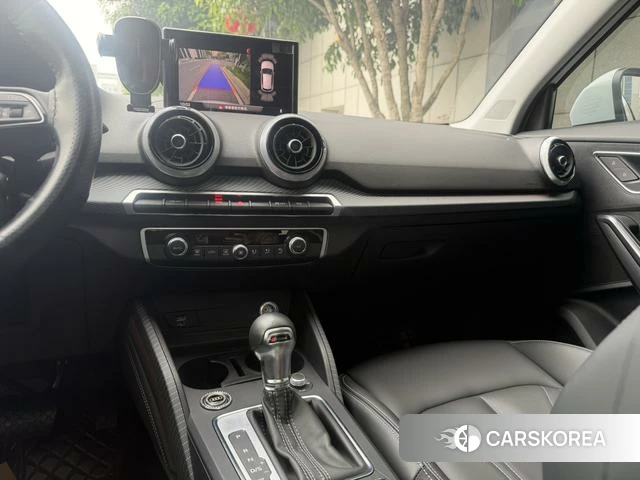 Audi Q2L 2025 Белый из Китая, фото 4