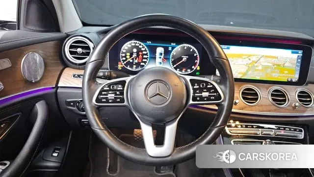 Mercedes-Benz E-Class W213 2018 Белый из Кореи, фото 4